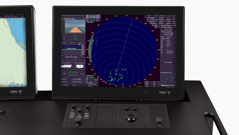 BC01049489 183 Radar ECDIS